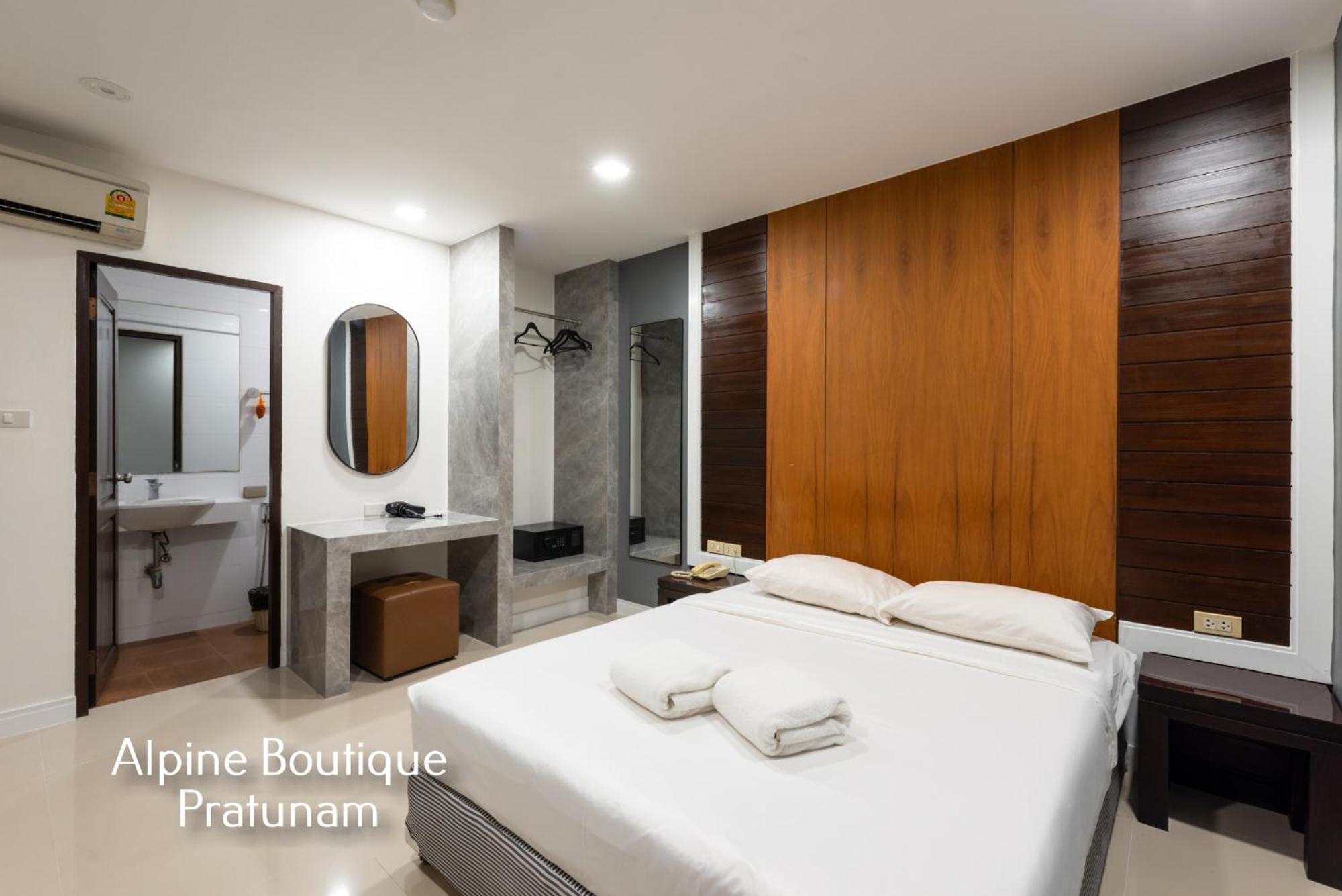 Alpine Boutique Pratunam Bangkok Eksteriør billede